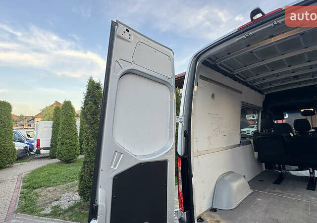 Серый Мерседес Sprinter, объемом двигателя 1.95 л и пробегом 216 тыс. км за 29300 $, фото 109 на Automoto.ua