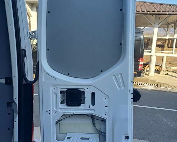 Серый Мерседес Sprinter, объемом двигателя 2.99 л и пробегом 100 тыс. км за 46285 $, фото 23 на Automoto.ua