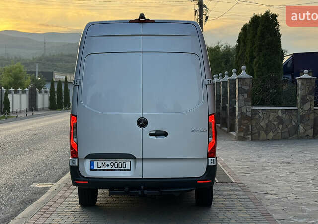 Серый Мерседес Sprinter, объемом двигателя 1.95 л и пробегом 216 тыс. км за 29300 $, фото 35 на Automoto.ua