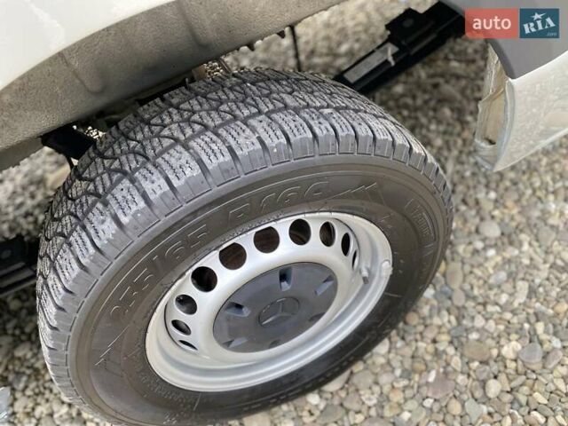 Сірий Мерседес Sprinter, об'ємом двигуна 1.95 л та пробігом 95 тис. км за 32999 $, фото 34 на Automoto.ua