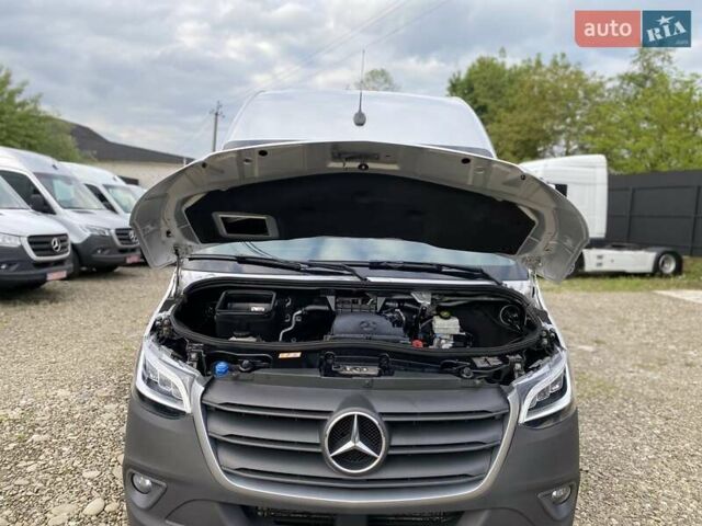 Сірий Мерседес Sprinter, об'ємом двигуна 1.95 л та пробігом 95 тис. км за 32999 $, фото 70 на Automoto.ua