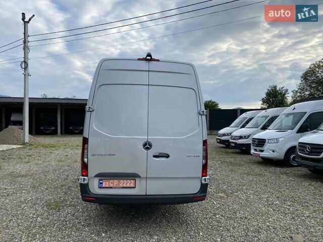 Сірий Мерседес Sprinter, об'ємом двигуна 1.95 л та пробігом 95 тис. км за 32999 $, фото 13 на Automoto.ua