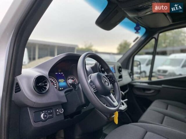 Серый Мерседес Sprinter, объемом двигателя 2.08 л и пробегом 95 тыс. км за 33250 $, фото 44 на Automoto.ua
