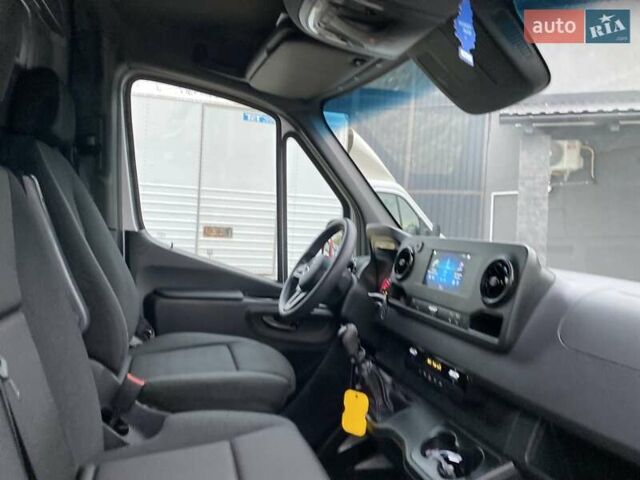Серый Мерседес Sprinter, объемом двигателя 2.08 л и пробегом 95 тыс. км за 33250 $, фото 34 на Automoto.ua