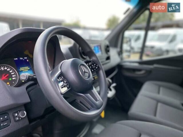 Серый Мерседес Sprinter, объемом двигателя 2.08 л и пробегом 95 тыс. км за 33250 $, фото 47 на Automoto.ua