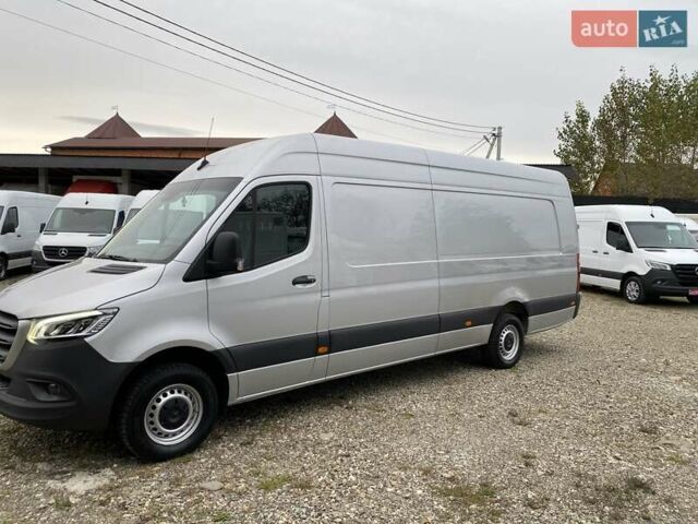 Серый Мерседес Sprinter, объемом двигателя 2.08 л и пробегом 95 тыс. км за 33250 $, фото 3 на Automoto.ua