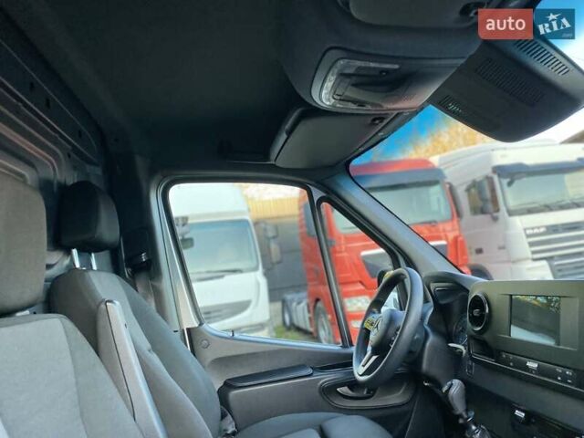 Сірий Мерседес Sprinter, об'ємом двигуна 2.08 л та пробігом 98 тис. км за 32999 $, фото 38 на Automoto.ua