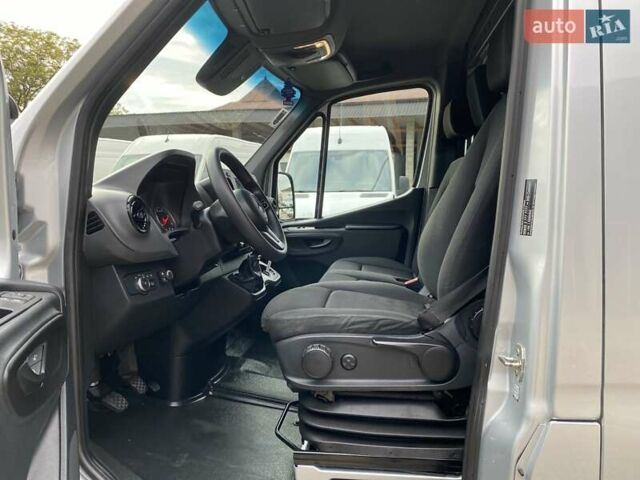 Сірий Мерседес Sprinter, об'ємом двигуна 1.95 л та пробігом 95 тис. км за 32999 $, фото 48 на Automoto.ua