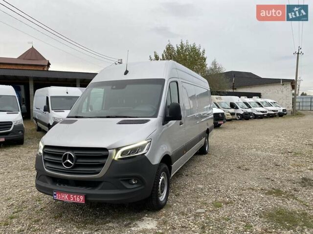Серый Мерседес Sprinter, объемом двигателя 2.08 л и пробегом 95 тыс. км за 33250 $, фото 2 на Automoto.ua