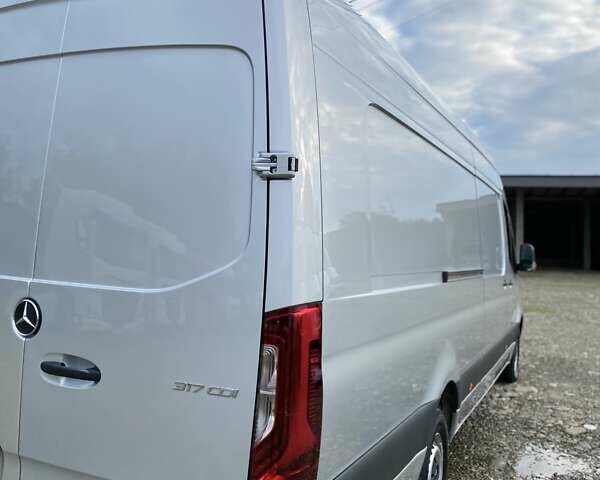 Сірий Мерседес Sprinter, об'ємом двигуна 1.95 л та пробігом 95 тис. км за 32999 $, фото 37 на Automoto.ua