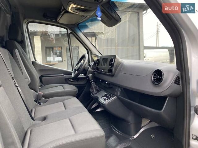 Сірий Мерседес Sprinter, об'ємом двигуна 1.95 л та пробігом 95 тис. км за 32999 $, фото 42 на Automoto.ua
