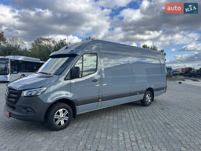 Серый Мерседес Sprinter, объемом двигателя 0 л и пробегом 3 тыс. км за 57555 $, фото 3 на Automoto.ua