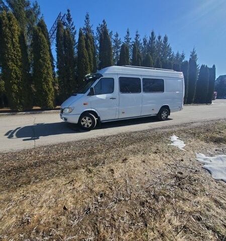 Серый Мерседес Sprinter, объемом двигателя 2.69 л и пробегом 154 тыс. км за 11300 $, фото 2 на Automoto.ua
