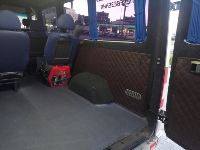 Сірий Мерседес Sprinter, об'ємом двигуна 2.1 л та пробігом 300 тис. км за 8000 $, фото 7 на Automoto.ua
