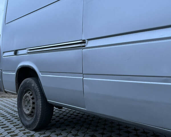 Сірий Мерседес Sprinter, об'ємом двигуна 2.15 л та пробігом 370 тис. км за 5999 $, фото 10 на Automoto.ua