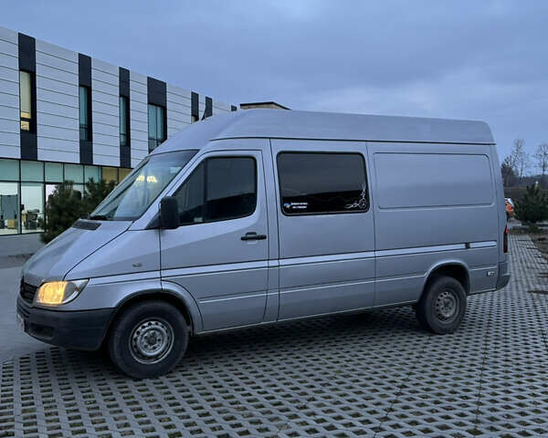 Сірий Мерседес Sprinter, об'ємом двигуна 2.15 л та пробігом 370 тис. км за 5999 $, фото 13 на Automoto.ua