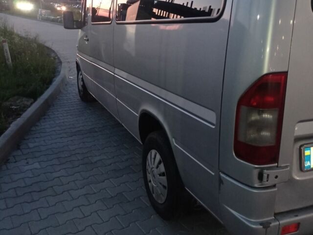 Сірий Мерседес Sprinter, об'ємом двигуна 2.1 л та пробігом 300 тис. км за 8000 $, фото 1 на Automoto.ua