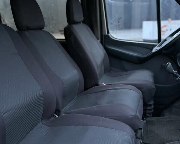 Сірий Мерседес Sprinter, об'ємом двигуна 2.15 л та пробігом 370 тис. км за 5999 $, фото 19 на Automoto.ua