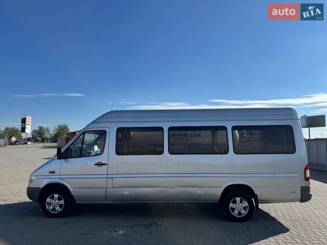Серый Мерседес Sprinter, объемом двигателя 2.1 л и пробегом 350 тыс. км за 12000 $, фото 6 на Automoto.ua