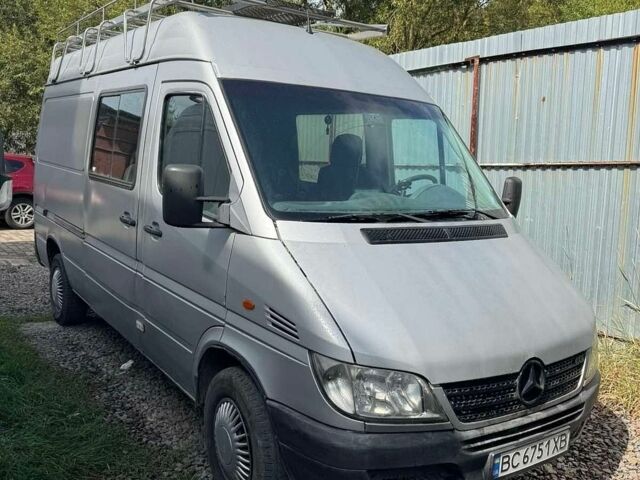 Серый Мерседес Sprinter, объемом двигателя 2.1 л и пробегом 372 тыс. км за 5700 $, фото 2 на Automoto.ua