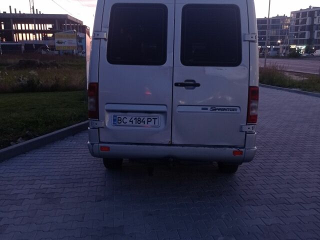 Сірий Мерседес Sprinter, об'ємом двигуна 2.1 л та пробігом 300 тис. км за 8000 $, фото 3 на Automoto.ua