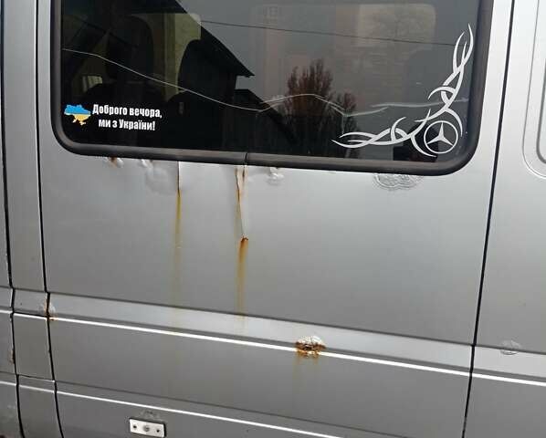 Серый Мерседес Sprinter, объемом двигателя 2.15 л и пробегом 362 тыс. км за 4400 $, фото 7 на Automoto.ua