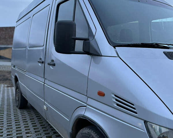 Сірий Мерседес Sprinter, об'ємом двигуна 2.15 л та пробігом 370 тис. км за 5999 $, фото 3 на Automoto.ua