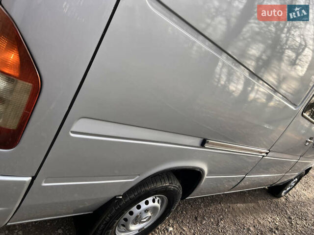Серый Мерседес Sprinter, объемом двигателя 2.7 л и пробегом 350 тыс. км за 9200 $, фото 12 на Automoto.ua