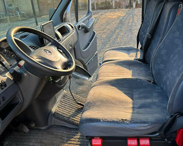 Сірий Мерседес Sprinter, об'ємом двигуна 2.15 л та пробігом 350 тис. км за 10000 $, фото 26 на Automoto.ua