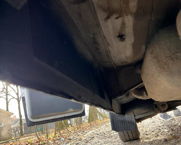 Серый Мерседес Sprinter, объемом двигателя 2.7 л и пробегом 350 тыс. км за 9200 $, фото 23 на Automoto.ua