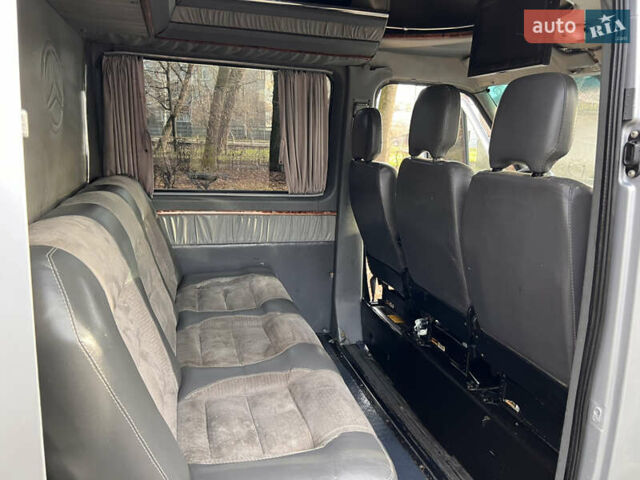 Серый Мерседес Sprinter, объемом двигателя 2.7 л и пробегом 350 тыс. км за 9200 $, фото 36 на Automoto.ua