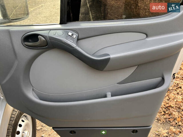 Серый Мерседес Sprinter, объемом двигателя 2.7 л и пробегом 350 тыс. км за 9200 $, фото 38 на Automoto.ua