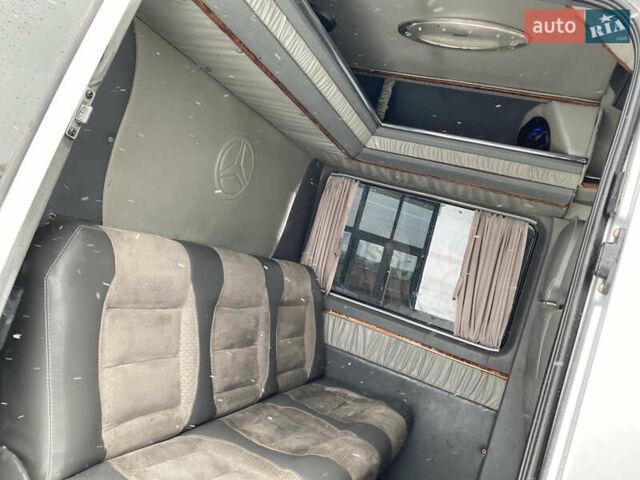 Серый Мерседес Sprinter, объемом двигателя 2.69 л и пробегом 500 тыс. км за 8700 $, фото 33 на Automoto.ua