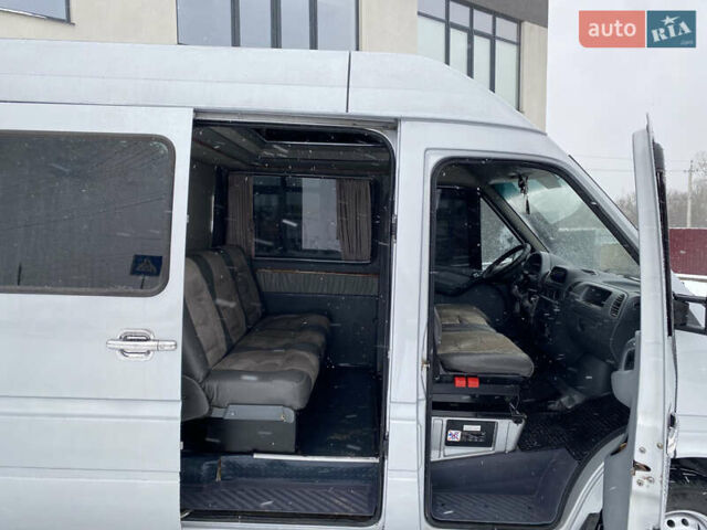 Серый Мерседес Sprinter, объемом двигателя 2.69 л и пробегом 500 тыс. км за 8700 $, фото 34 на Automoto.ua