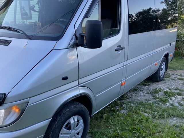 Серый Мерседес Sprinter, объемом двигателя 2.7 л и пробегом 500 тыс. км за 8000 $, фото 3 на Automoto.ua