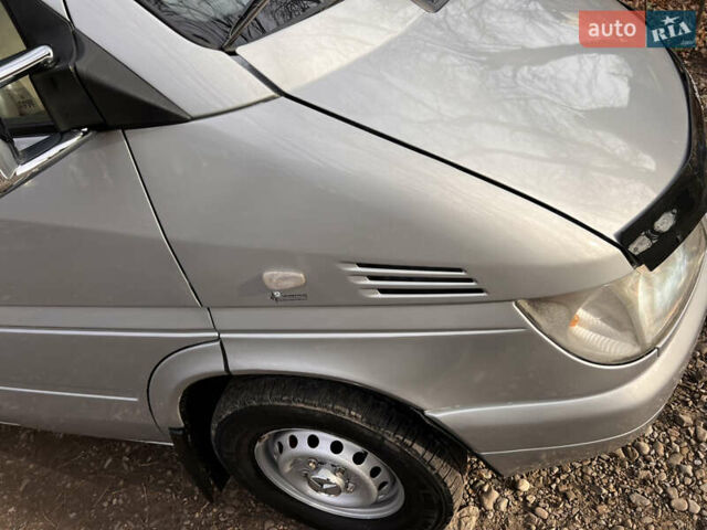 Серый Мерседес Sprinter, объемом двигателя 2.7 л и пробегом 350 тыс. км за 9200 $, фото 18 на Automoto.ua