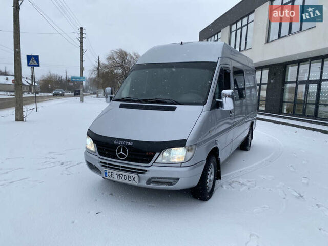 Серый Мерседес Sprinter, объемом двигателя 2.69 л и пробегом 500 тыс. км за 8700 $, фото 4 на Automoto.ua