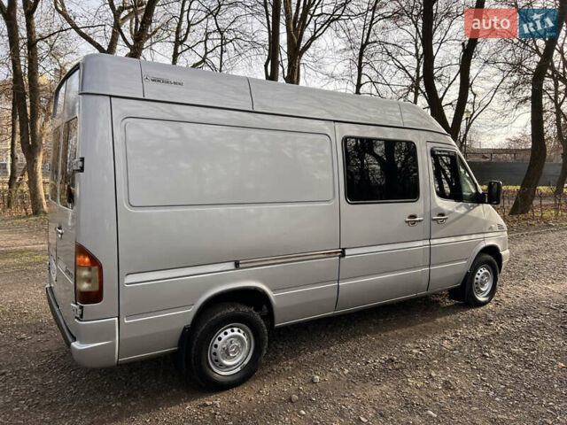 Серый Мерседес Sprinter, объемом двигателя 2.7 л и пробегом 350 тыс. км за 9200 $, фото 5 на Automoto.ua