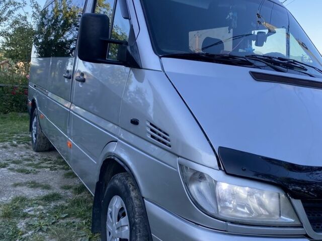 Серый Мерседес Sprinter, объемом двигателя 2.7 л и пробегом 500 тыс. км за 8000 $, фото 2 на Automoto.ua