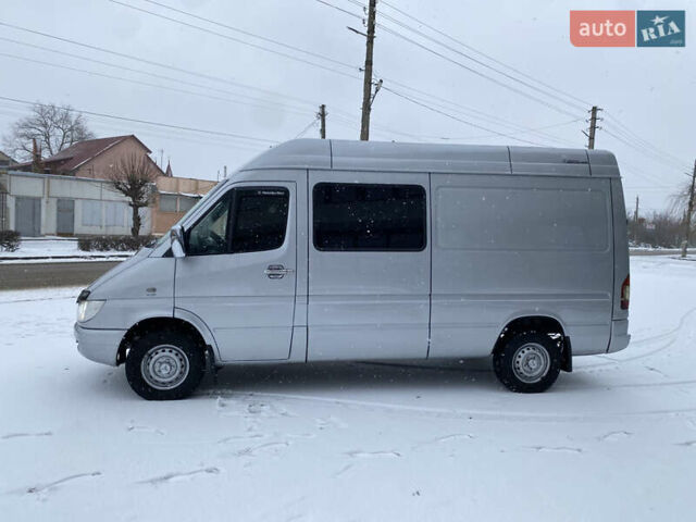 Серый Мерседес Sprinter, объемом двигателя 2.69 л и пробегом 500 тыс. км за 8700 $, фото 9 на Automoto.ua