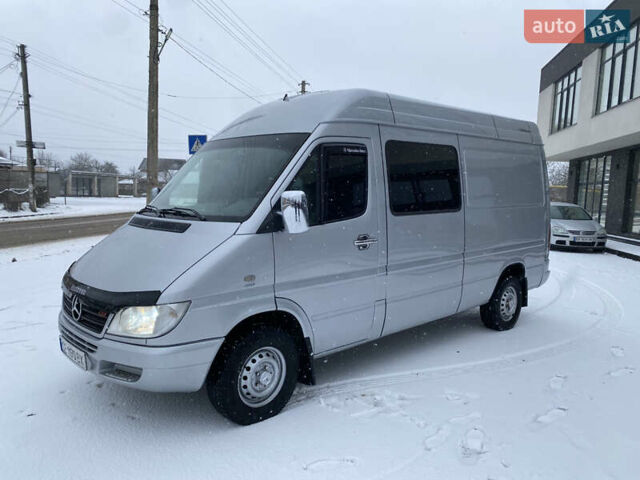 Серый Мерседес Sprinter, объемом двигателя 2.69 л и пробегом 500 тыс. км за 8700 $, фото 6 на Automoto.ua