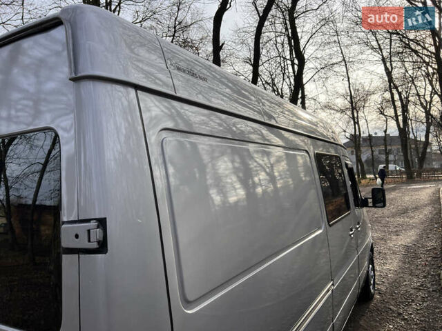 Серый Мерседес Sprinter, объемом двигателя 2.7 л и пробегом 350 тыс. км за 9200 $, фото 13 на Automoto.ua