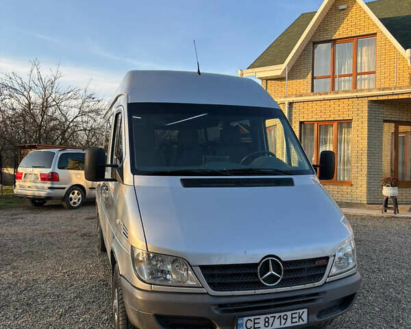 Сірий Мерседес Sprinter, об'ємом двигуна 2.15 л та пробігом 350 тис. км за 10000 $, фото 1 на Automoto.ua