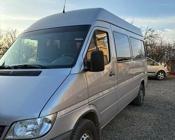 Сірий Мерседес Sprinter, об'ємом двигуна 2.15 л та пробігом 350 тис. км за 10000 $, фото 19 на Automoto.ua