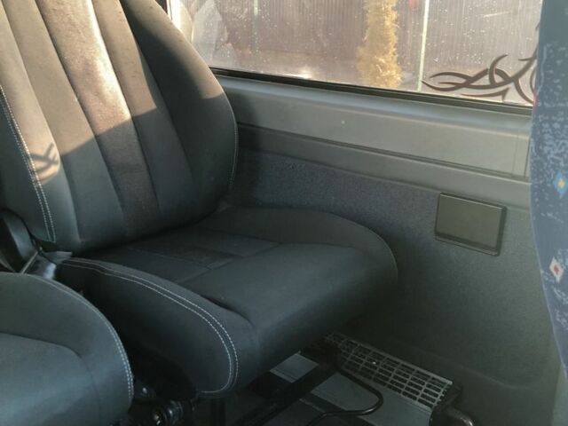 Сірий Мерседес Sprinter, об'ємом двигуна 2.1 л та пробігом 330 тис. км за 7800 $, фото 22 на Automoto.ua