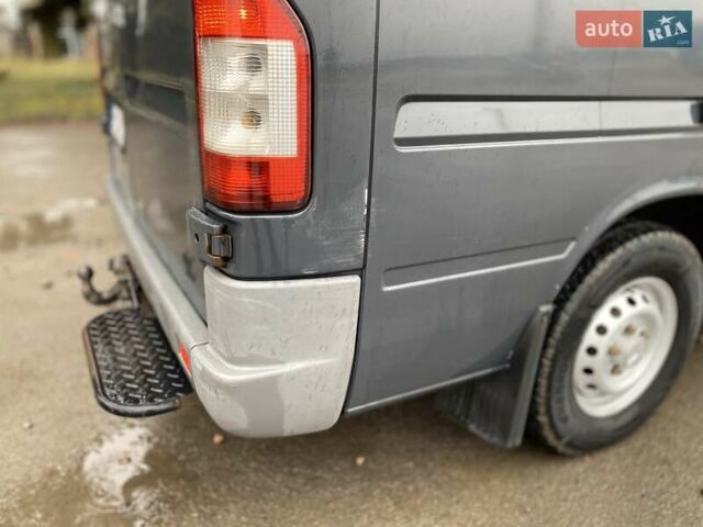 Серый Мерседес Sprinter, объемом двигателя 2.2 л и пробегом 889 тыс. км за 8200 $, фото 2 на Automoto.ua