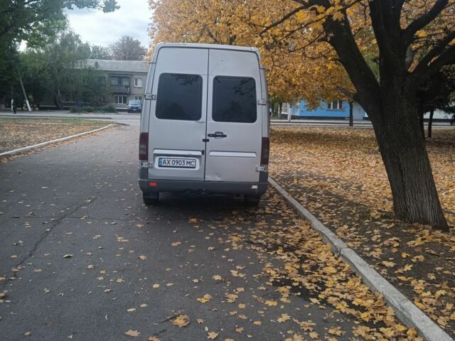 Серый Мерседес Sprinter, объемом двигателя 2.7 л и пробегом 700 тыс. км за 7900 $, фото 3 на Automoto.ua