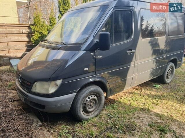 Серый Мерседес Sprinter, объемом двигателя 2.2 л и пробегом 443 тыс. км за 6700 $, фото 1 на Automoto.ua