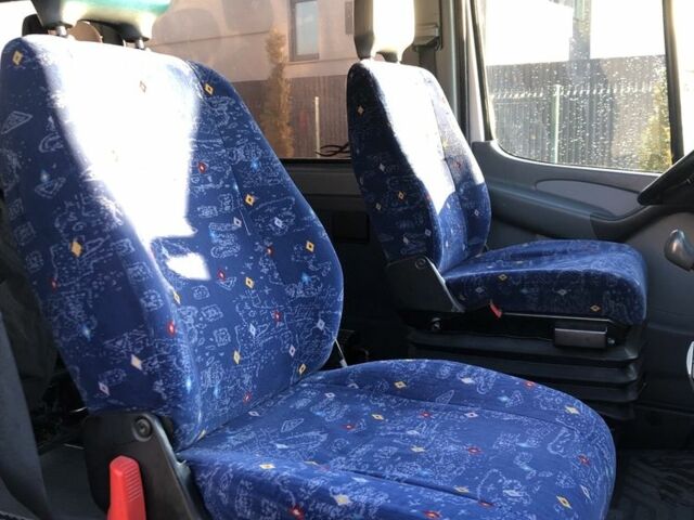 Сірий Мерседес Sprinter, об'ємом двигуна 2.1 л та пробігом 330 тис. км за 7800 $, фото 7 на Automoto.ua