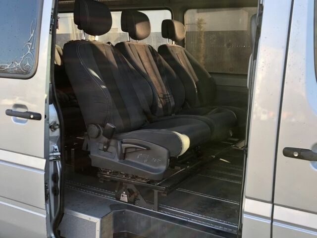 Сірий Мерседес Sprinter, об'ємом двигуна 2.1 л та пробігом 330 тис. км за 7800 $, фото 6 на Automoto.ua